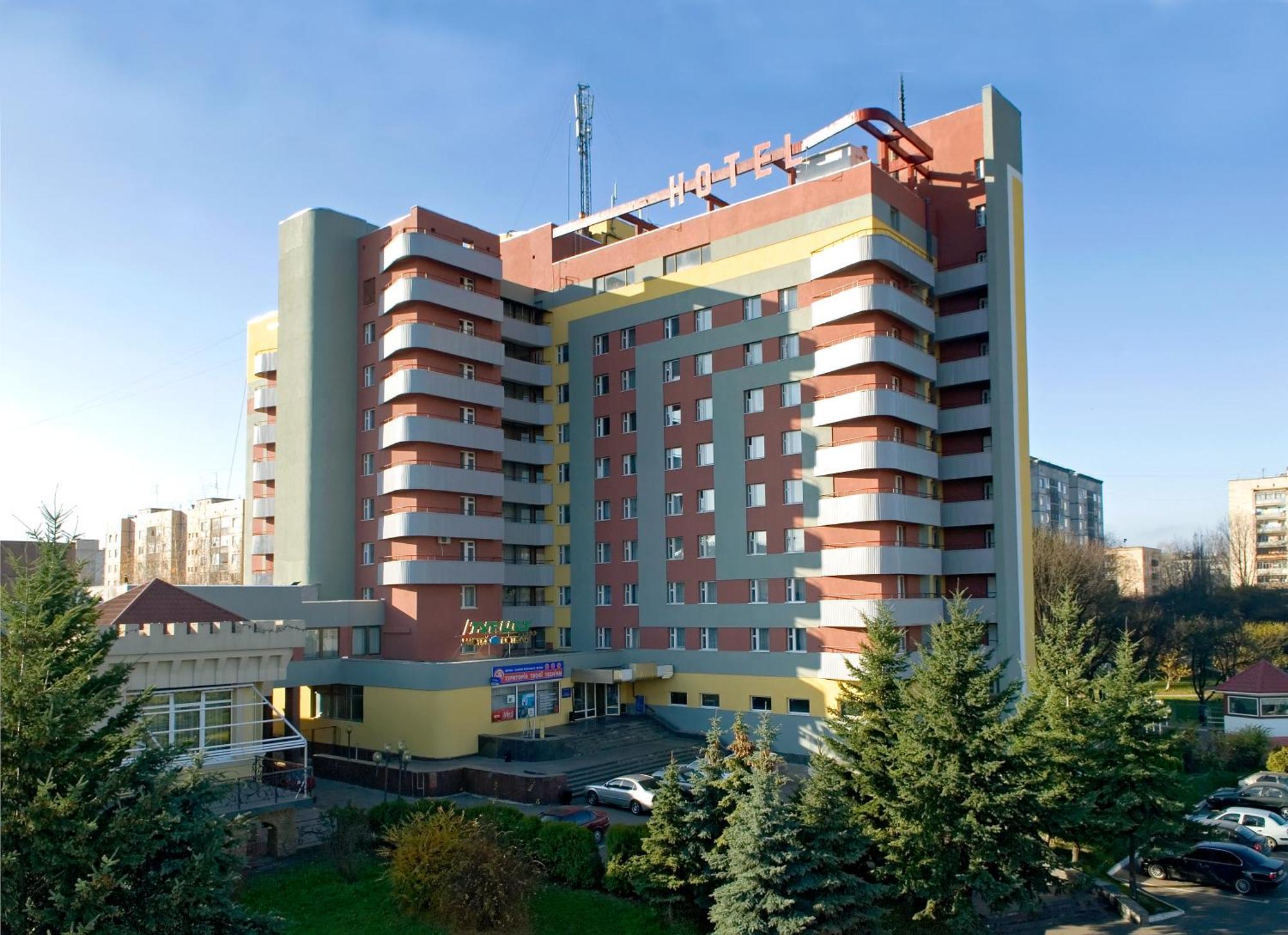 Hotel Tourist Rivne Exterior photo