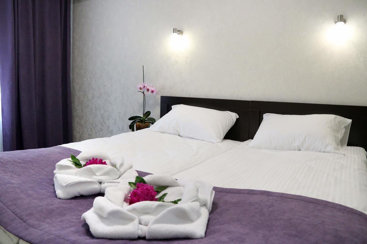 Hotel Tourist Rivne Exterior photo